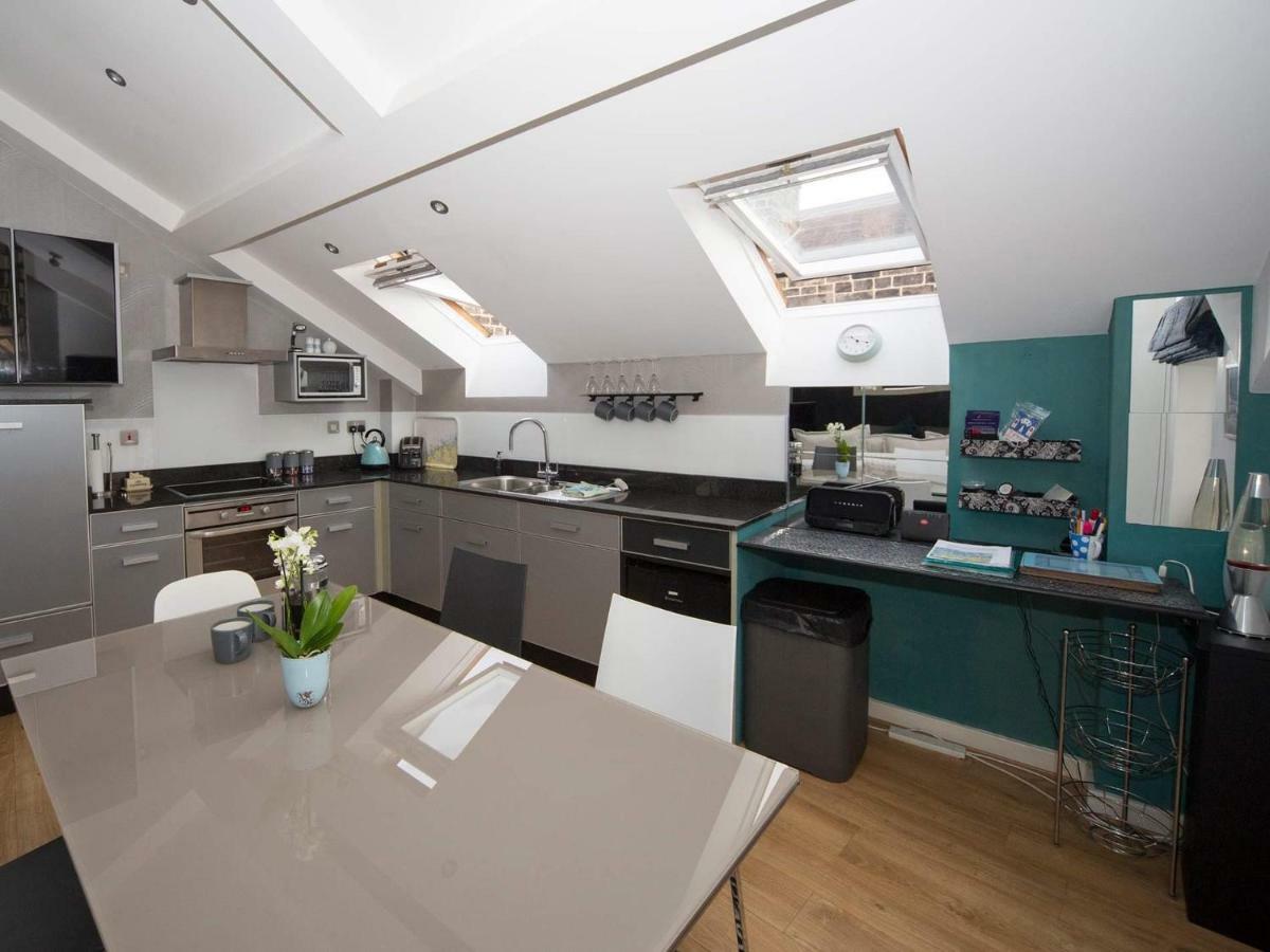 Regent Penthouse Villa Harrogate Buitenkant foto